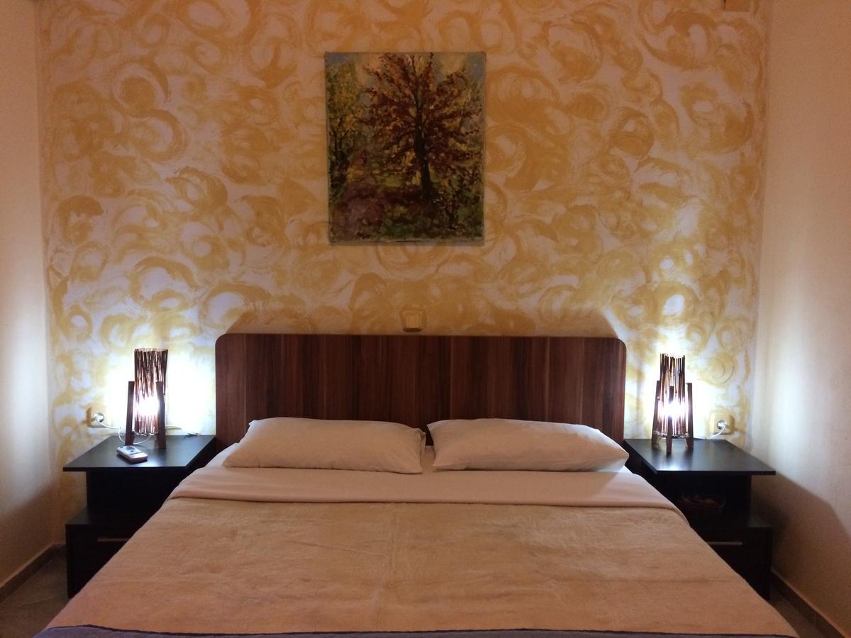 Malindi Rooms Porto Cheli Buitenkant foto
